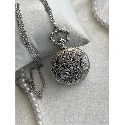 ساعت جیبی نقره ای