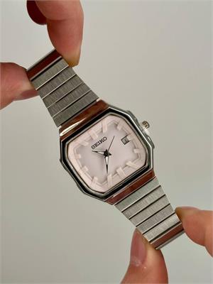 ساعت سیکو مردانه بند استیل نقره ای صفحه صورتی - کد 372