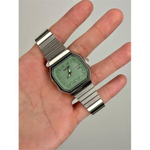 ساعت سیکو مردانه بند نقره ای صفحه سبزروشن - کد 369