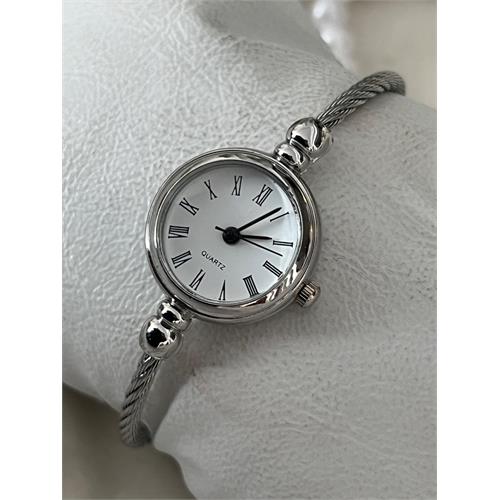 بنگل دایره نقره ای صفحه سفید