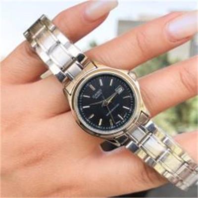 ساعت کاسیو بند استیل نقره ای صفحه مشکی زنانه - کد 175