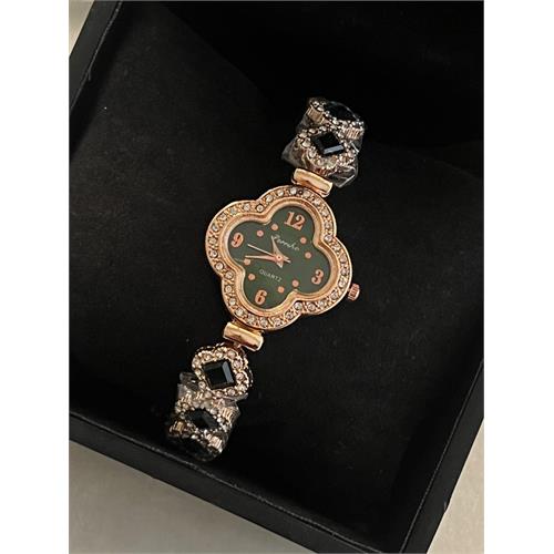 ساعت ونکلیف سبز